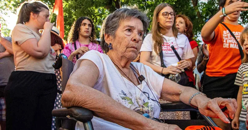 Evinden zorla tahliye edilen 87 yaşındaki İspanyol kadın hayatını kaybetti Dış Haberler