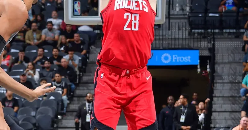 Alperen Şengün den Spurs potasına 25 sayı! Rockets ın serisi sona erdi