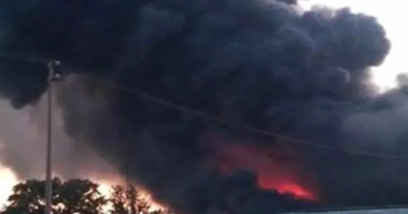 Dilovası’nda depo yangını Sözcü Gazetesi