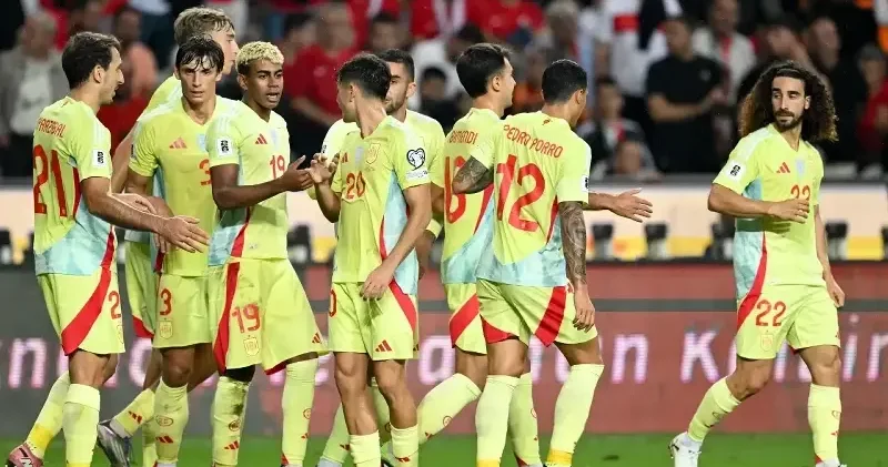 Gürcistan ve Türkiye maçı öncesi İspanya da şok karar: Fuente’nin ‘bizim için çok önemli’ dediği yıldız kadroda yok! Futbol Haberleri