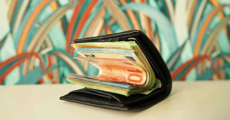 Evde para saklayın çağrıları peş peşe gelirken 3 ülke nakit kullanımına yakında veda edecek Sözcü Gazetesi