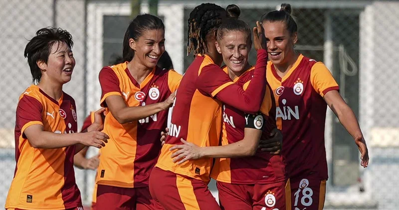 Galatasaray derbide Beşiktaş ı 5 golle geçti