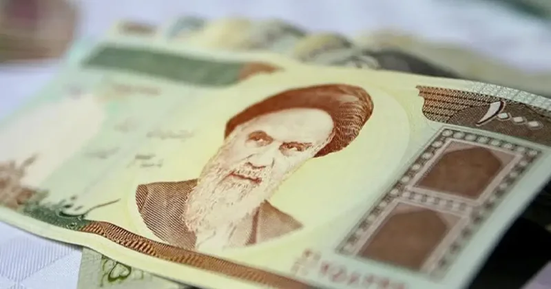 İran da yeni dönem: Paradan 4 sıfır atılıyor!