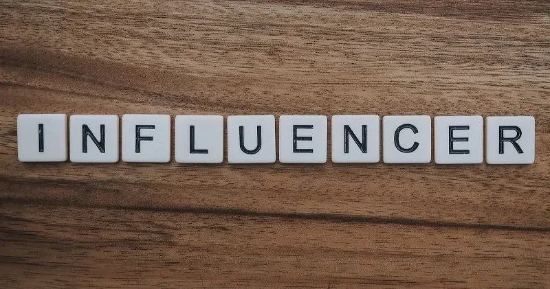 Influencer Ne Demek: Influencer Nasıl Olunur? Influencer olmak için kaç takipçi gerekir? Son Dakika Haberleri
