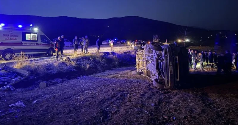 Kahramanmaraş ta şarampole devrilen işçi servisindeki 2 kişi öldü, 7 kişi yaralandı Son dakika haberleri