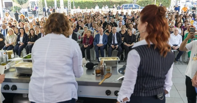 Başkan Seçer, Tarsus taki festivalde Gastronomi Show a katıldı Mersin Haberleri