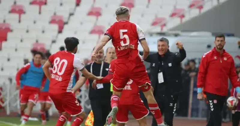 Sivasspor, Manisa FK karşısında son dakikalarda güldü! Fanatik Gazetesi Futbol Haberleri Spor