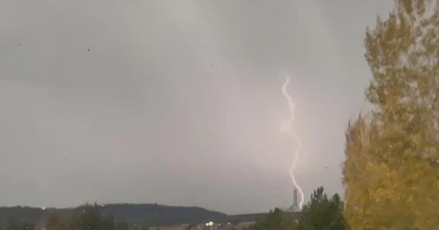 Kütahya da dolu yağışı etkili oldu Kütahya Haberleri
