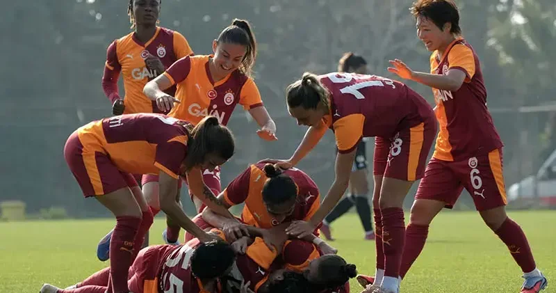 Kadın futbol derbisinde kazanan Galatasaray
