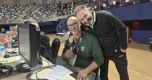 Kadınlar Basketbol Süper Ligi maçında anonsçu olmayınca görev gazeteciye düştü Kocaeli Haberleri