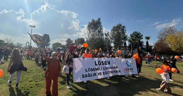 LÖSEV den İzmir de farkındalık korteji İzmir Haberleri