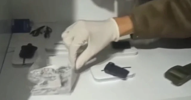 Ehliyet sınavında kopya düzenekleri ile yakalandılar; 3 tutuklama Erzurum Haberleri