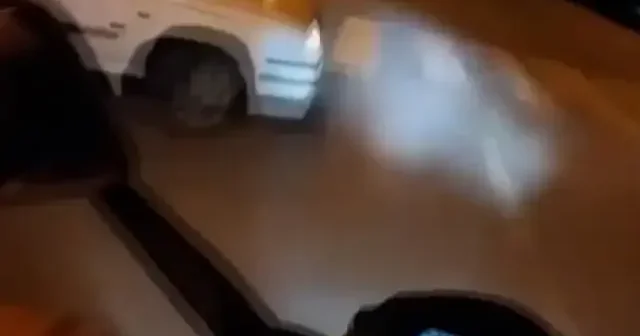 Kahramanmaraş ta motosikletli çiftin kaza anı kask kamerasına saniye saniye yansıdı VİDEO İZLE