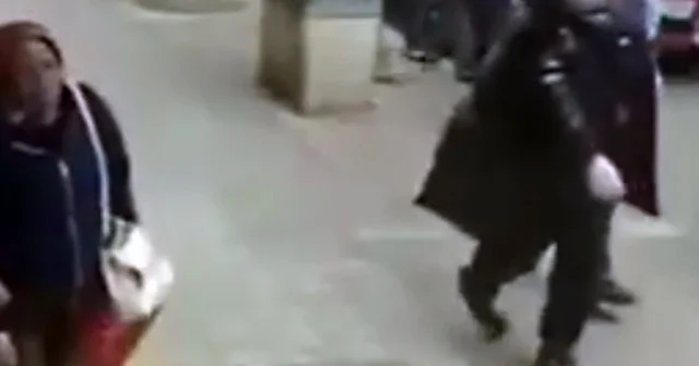 Kendisini evden çıkartan mülk sahibini darbetti; o anlar kamerada Tekirdağ Haberleri