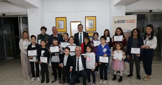 Rıfat Ilgaz ın Öksüz Civciv i çocukların karikatürlerinde hayat buldu Bursa Haberleri