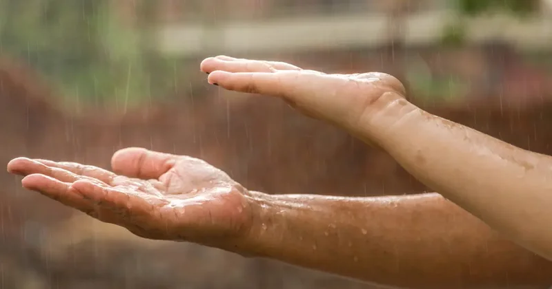 Meteoroloji tarih verdi! Önce pastırma sıcağı ardından sağanak geliyor