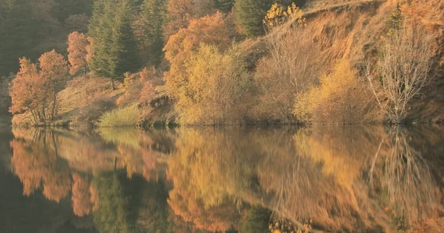 Sis bulutlarının gökyüzüne yükseldiği anlar görsel şölen oluşturdu Afyonkarahisar Haberleri