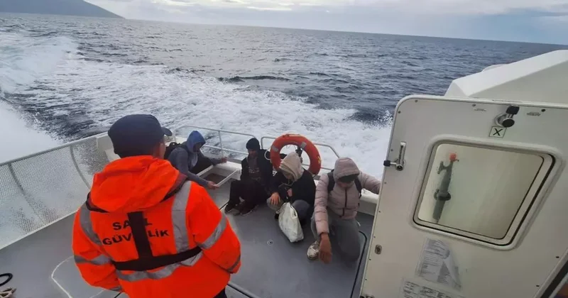 Fethiye Leylek koyunda mahsur kalan 4 düzensiz göçmen kurtarıldı