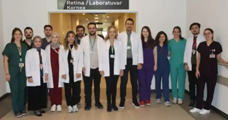 Kornea nakli olan hastalar, hekimlerini ziyaret etti