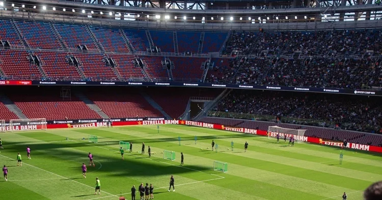 Barcelona 895 gün sonra yuvasında!