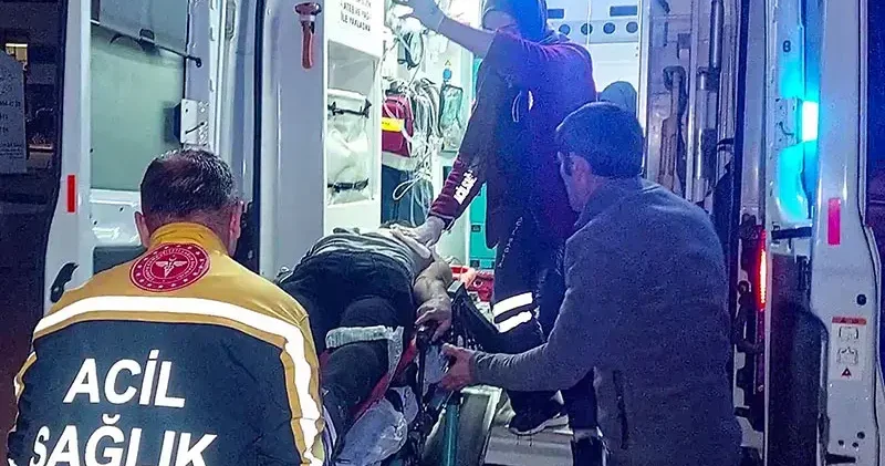 Kız kaçırma yüzünden çıkan kavgada baba ve oğlu yaralandı