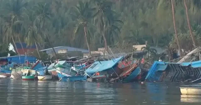 Vietnam ı vuran Kalmaegi Tayfunu milyonlarca insanı elektriksiz bıraktı: Önüne ne çıkarsa yok etti VİDEO İZLE