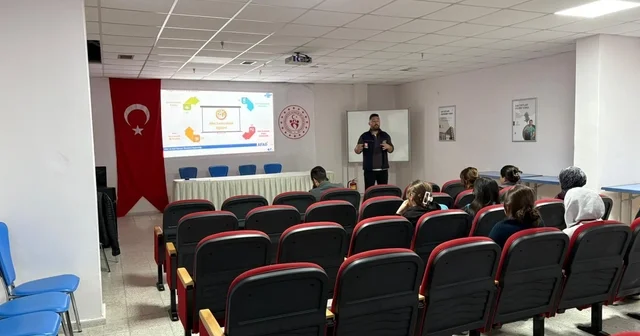 Eskişehir de afet ve yangın farkındalık eğitimleri sürüyor Afetlere hazır, bilinçli bir toplum için eğitimler sürüyor Eskişehir Haberleri