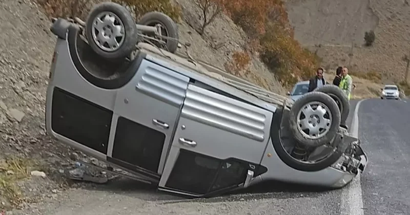 Hakkari karayolunda trafik kazası: 2 yaralı