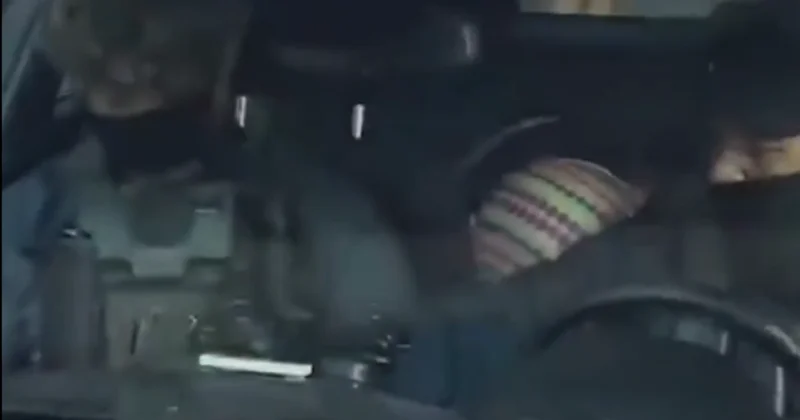 ABD de polis, gözaltına aldığı adamın arabasındaki bebeğini kaçırdı Sözcü Gazetesi