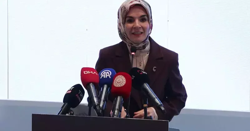 Bakan Göktaş, ‘Hikayenin Geri Kalanı’ sergisine katıldı