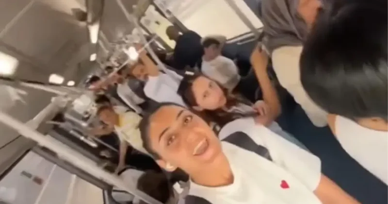 Genç kızın bağırarak söylediğine kimse bir şey demedi