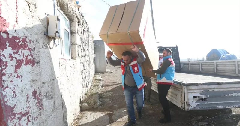 Kars ta yeni evlenen çiftlere 6 ay kira ve 200 bin lira eşya desteği