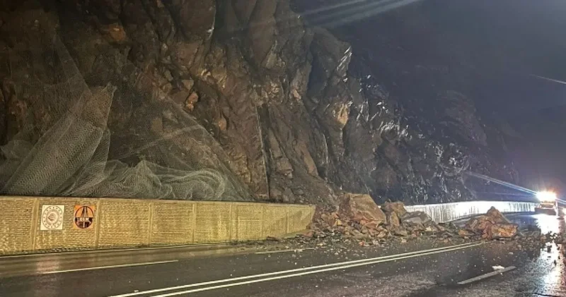 Hakkari’de faciadan dönüldü: Sürücüler isyan etti