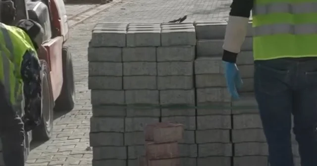 Çivril Belediyesi uzun yıllardır yapılmayan Kızılcasöğüt Mahallesi üst yapı çalışmalarına başladı Denizli Haberleri