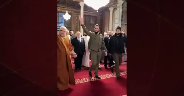 Suriye zaferinin 1.yılı! Ahmet Şara sabah namazını kıldırdı, hutbede konuştu