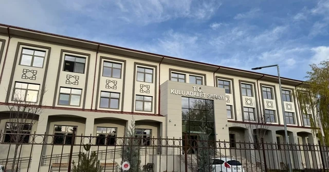 Adliyede çalışan memur ihale bedellerini zimmetine geçirdiği iddiasıyla tutuklandı Konya Haberleri