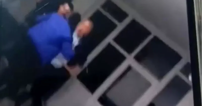 Belediye başkanının sopayla gençleri dövdüğü iddia edildi