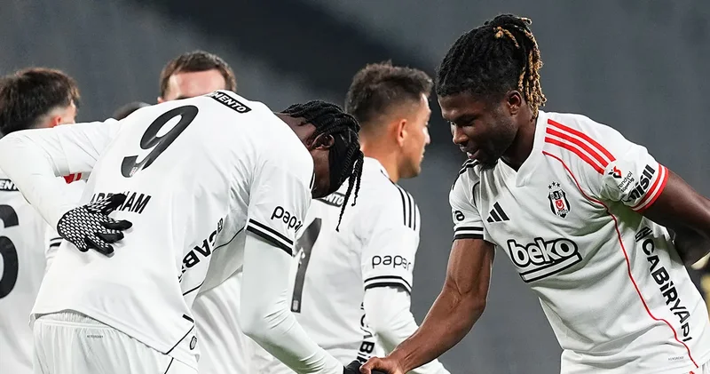 Beşiktaş ın ilk 11 i belli oldu: Rafa Silva kararı