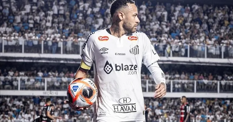 Neymar dan büyük fedakarlık! Çocukluk aşkını ligde tuttu Sözcü Gazetesi