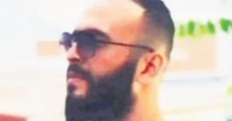 Taksici evinin önünde öldürüldü