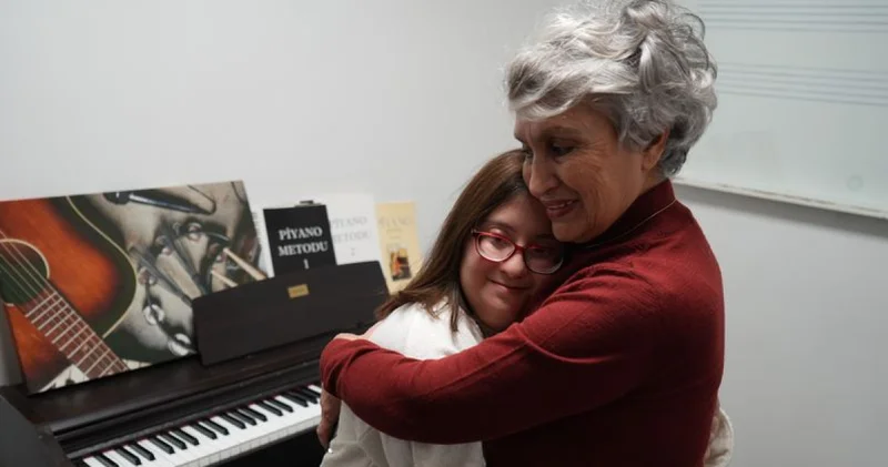 7 kişinin öldüğü kazada Eda Bayrak ın piyanosu da öksüz kaldı SON DAKİKA HABERİ Son dakika haberleri