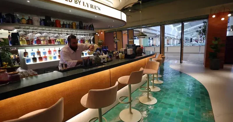 Şeriat ülkesinde zenginler alkol alabilecek: Alkol dükkanlarına maaşlarını gösterip girecekler Sözcü Gazetesi