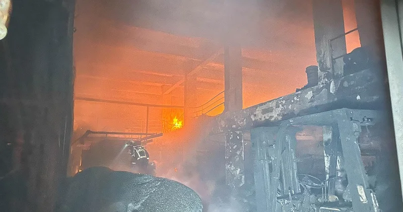 Uşak ta fabrika yangını