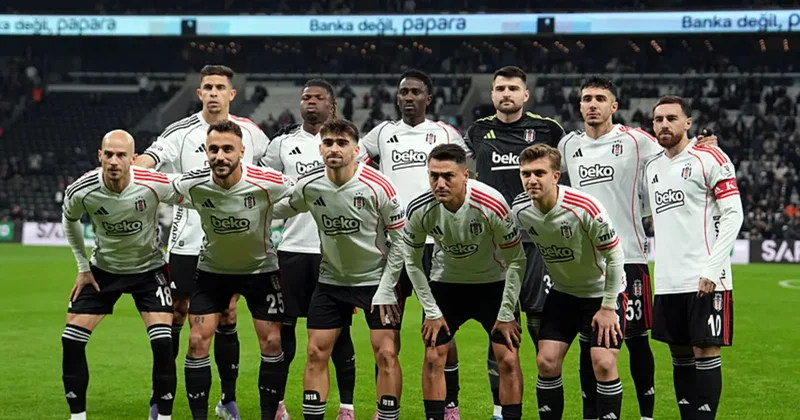 Beşiktaş tan devre arası hakem tepkisi! Sosyal medyadan olay paylaşımlar...