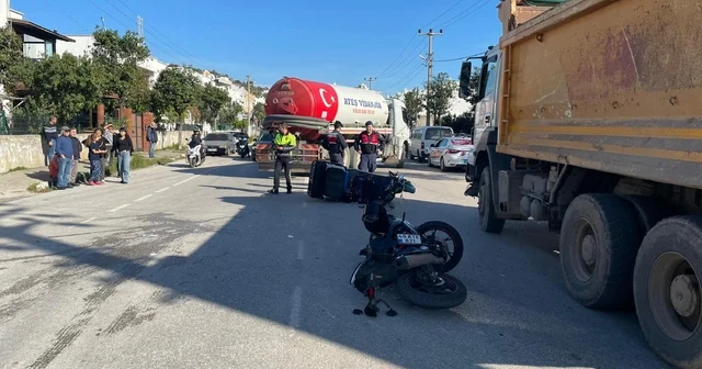 Bodrum da iki motosikletin çarpıştığı kaza kamerada: 1 ölü, 1 yaralı Muğla Haberleri