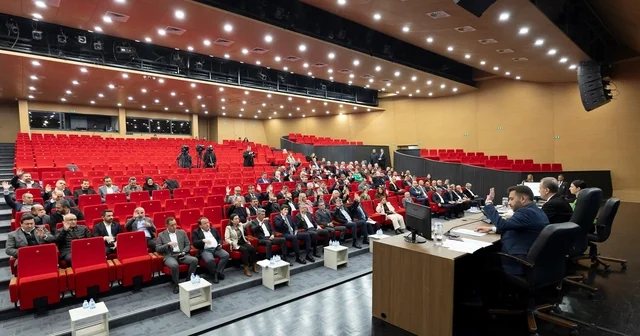 Başkan Seçer den maraton ve yılbaşı pazarı çağrısı Mersin Haberleri