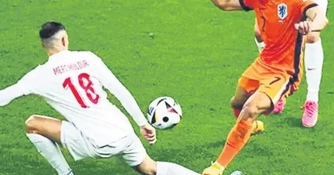 LEVENT TÜZEMEN Herkes kapısının önünü temizlesin!