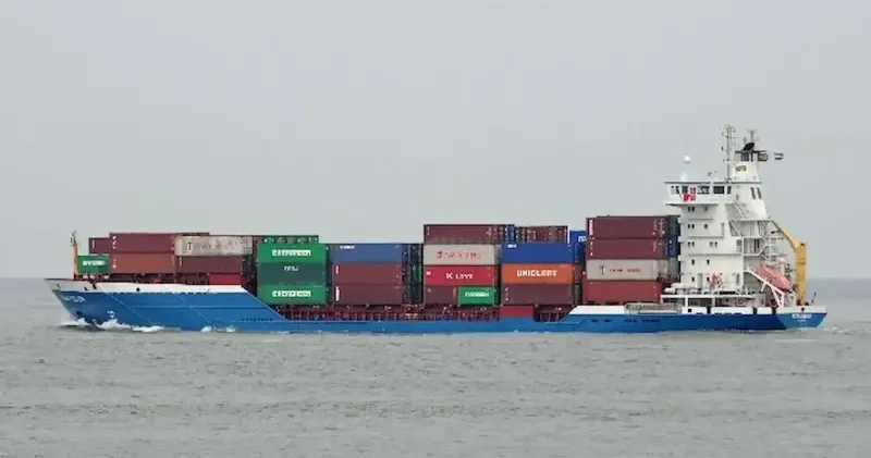 108 metre uzunluğundaki gemi Çanakkale Boğazı nda arızalandı Çanakkale Haberleri