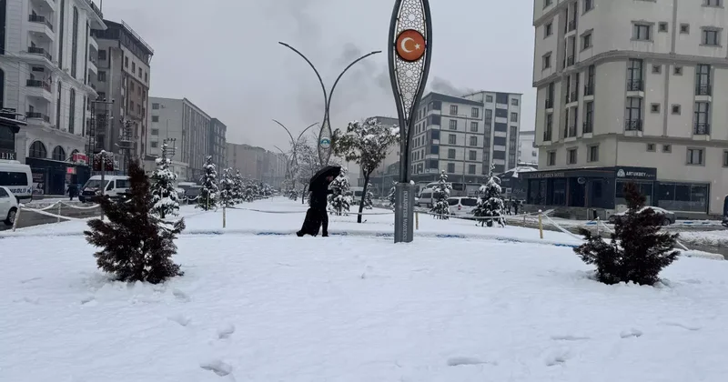 İllerden peş peşe haberler: Çok sayıda yol ulaşıma kapandı!