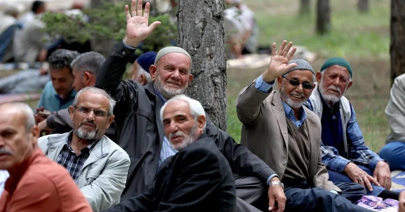 Emeklilikte kademe bekleyenler dernek kurdu Sözcü Gazetesi